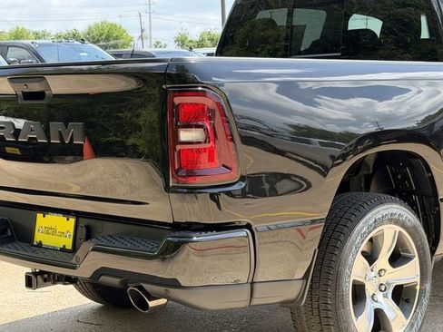 New 2026 RAM 1500 Express image 10