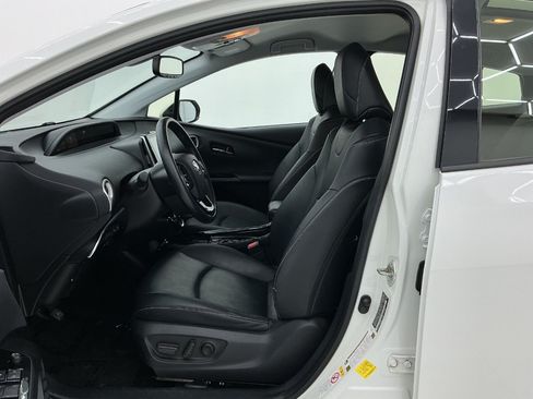 Used 2020 Toyota Prius Prime Limited FWD image 14