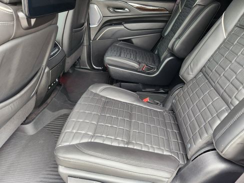 Certified 2023 Cadillac Escalade Sport Platinum w/ LPO, Floor Liner Package AWD/4WD image 13