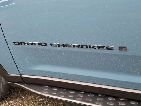 New 2026 Jeep Grand Cherokee L Limited AWD/4WD image 26