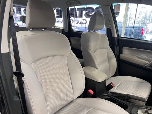 Used 2018 Subaru Forester 2.5i w/ Alloy Wheel Package image 28