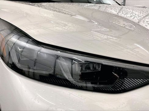 Used 2025 Ford Escape SE w/ PHEV Premium Package image 27