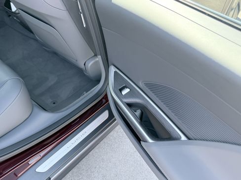 Used 2025 Lucid Air Touring image 44