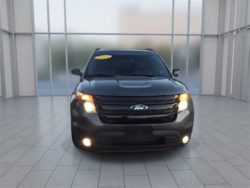 Used 2015 Ford Explorer Sport image 3