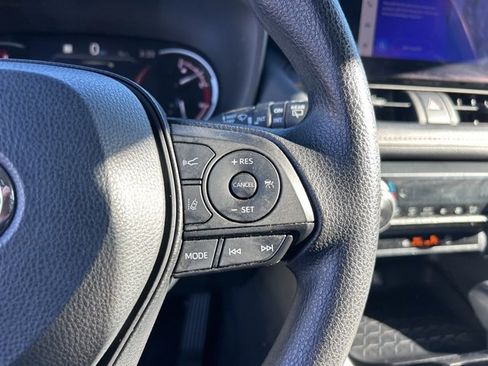 Used 2024 Toyota RAV4 XLE image 22