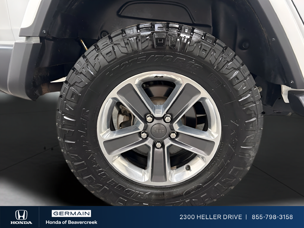 Used 2021 Jeep Wrangler Unlimited Sahara AWD/4WD image 27