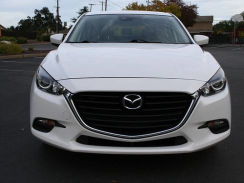 Used 2018 MAZDA MAZDA3 Touring image 9