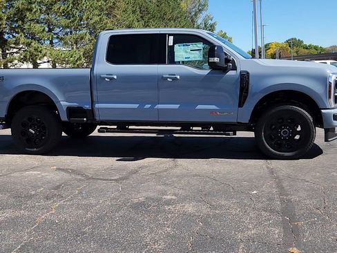 New 2026 Ford F250 Lariat w/ Black Appearance Package image 10