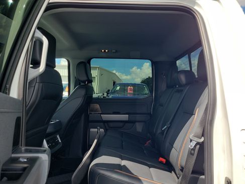 Certified 2025 Ford F250 Lariat w/ Lariat Ultimate Package AWD/4WD image 11