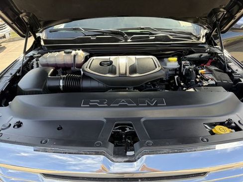 Used 2025 RAM 1500 Laramie image 24