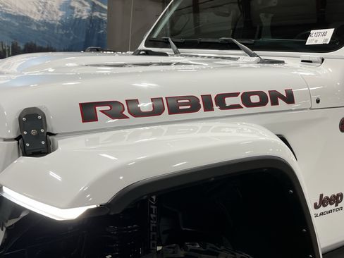 Used 2022 Jeep Gladiator Rubicon w/ Trailer Tow Package image 10