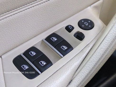 Used 2018 BMW 530e xDrive image 26