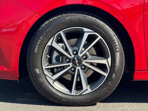 Used 2023 Kia Forte LXS w/ LXS Technology Package image 22