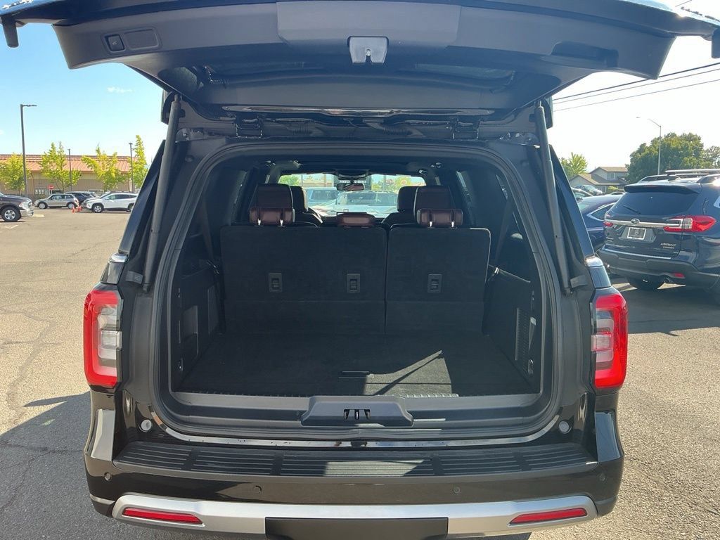 Used 2022 Ford Expedition Max Limited AWD/4WD image 29