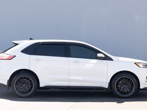 Used 2020 Ford Edge ST w/ Equipment Group 401A AWD/4WD image 28
