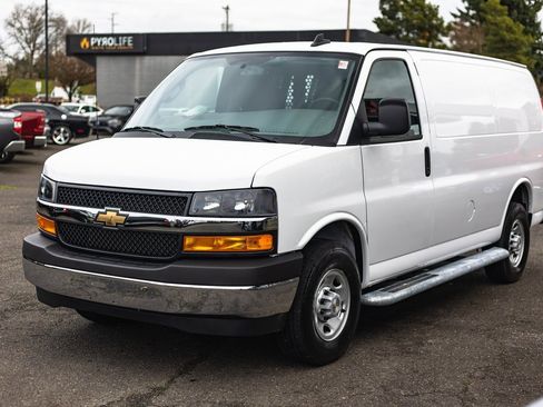 Used 2024 Chevrolet Express 2500 w/ Driver Convenience Package image 6