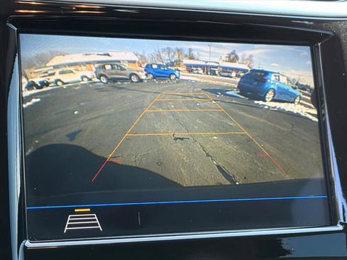 Used 2018 Chevrolet Sonic LT w/ Convenience Package image 16