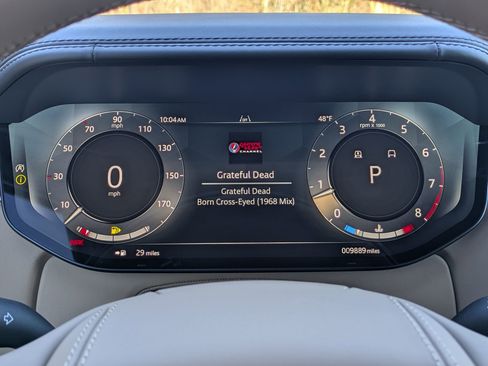 Certified 2025 Land Rover Range Rover SE image 10