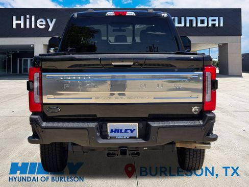 Used 2024 Ford F250 Platinum AWD/4WD image 5