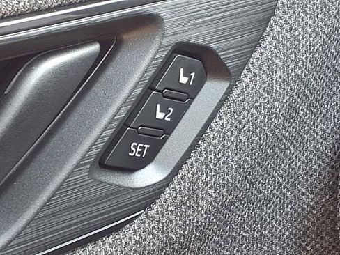 New 2026 Subaru Outback Limited AWD/4WD image 12