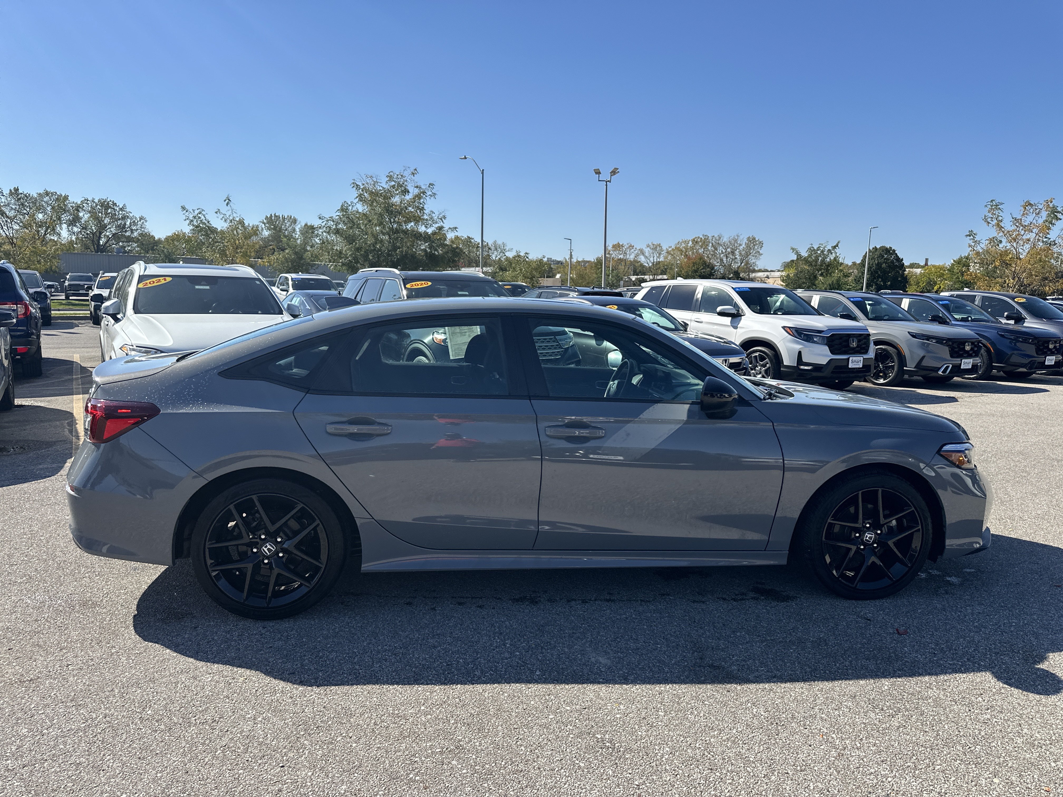 Used 2025 Honda Civic Sport Touring image 3