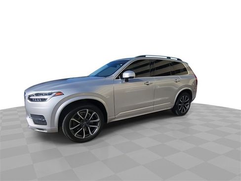 Used 2019 Volvo XC90 T6 Momentum w/ Protection Package Premier image 4