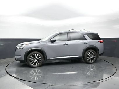 Used 2024 Nissan Pathfinder Platinum