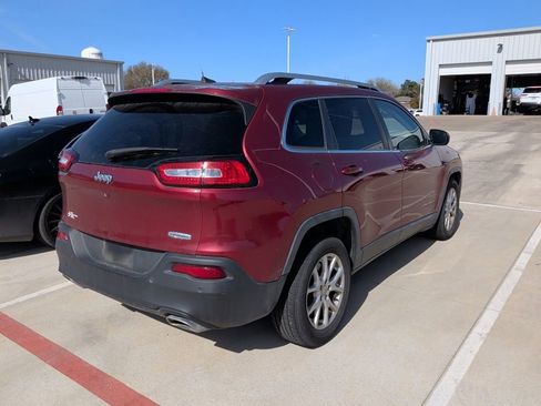 Used 2016 Jeep Cherokee Latitude w/ Comfort/Convenience Group FWD image 7