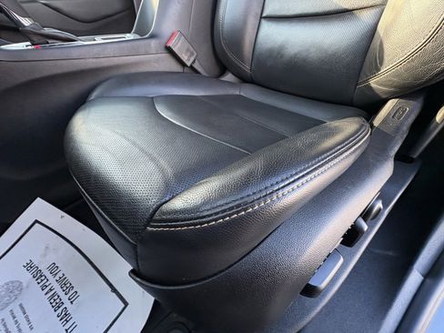 Used 2020 Chevrolet Equinox LT w/ Midnight Edition image 43