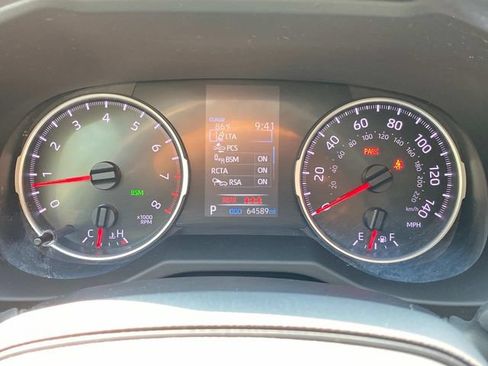 Used 2022 Toyota RAV4 XLE w/ Convenience Package AWD/4WD image 16
