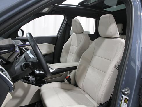 Certified 2023 BMW X1 xDrive28i w/ Premium Package image 5