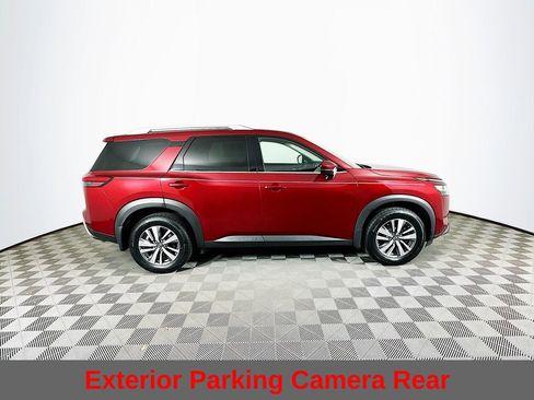 Used 2023 Nissan Pathfinder SL AWD/4WD image 12