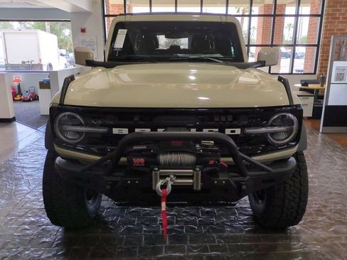 New 2025 Ford Bronco Outer Banks w/ Sasquatch Package AWD/4WD image 3