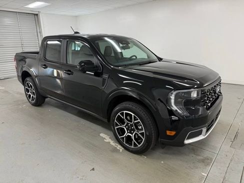 New 2025 Ford Maverick Lariat w/ 4K Tow Package image 3