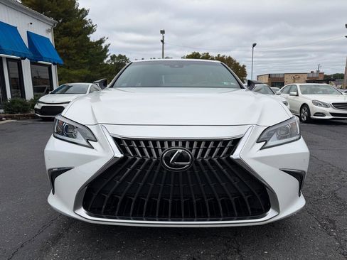 Used 2022 Lexus ES 350 w/ Premium Package FWD image 2