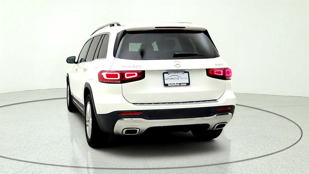 Used 2023 Mercedes-Benz GLB 250 4MATIC image 6