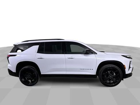 New 2026 Chevrolet Traverse RS w/ LPO, Floor Liner Package image 15