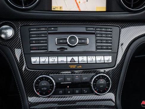 Used 2013 Mercedes-Benz SL 63 AMG image 20