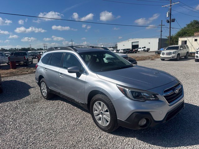 Used 2019 Subaru Outback 2.5i Premium AWD/4WD image 2