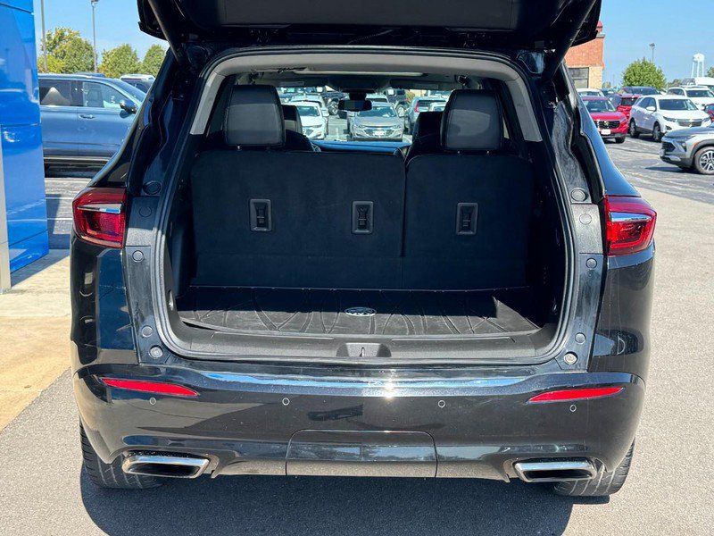Used 2021 Buick Enclave Avenir w/ Avenir Technology Package AWD/4WD image 5