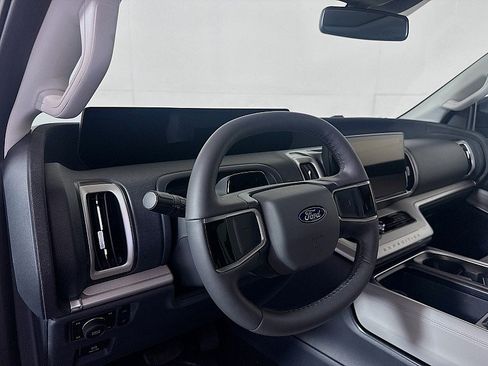 New 2026 Ford Expedition Active AWD/4WD image 9