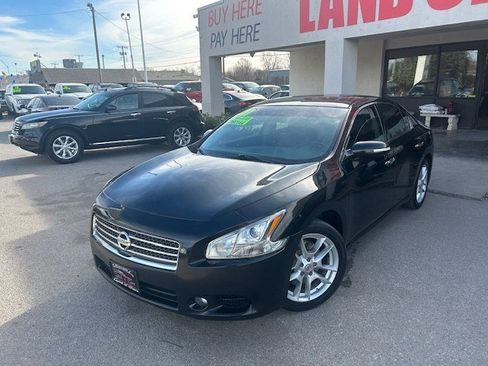 Used 2011 Nissan Maxima 3.5 SV w/ Monitor Pkg image 3