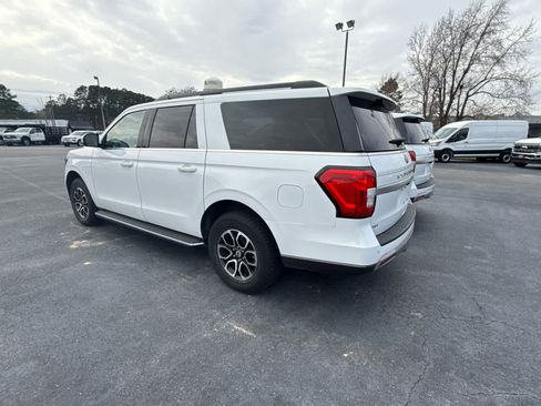 Used 2023 Ford Expedition Max XLT image 21