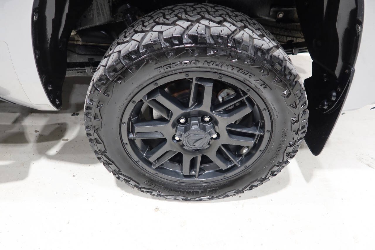 Used 2021 Toyota Tundra SR5 w/ SR5 Upgrade Package AWD/4WD image 37