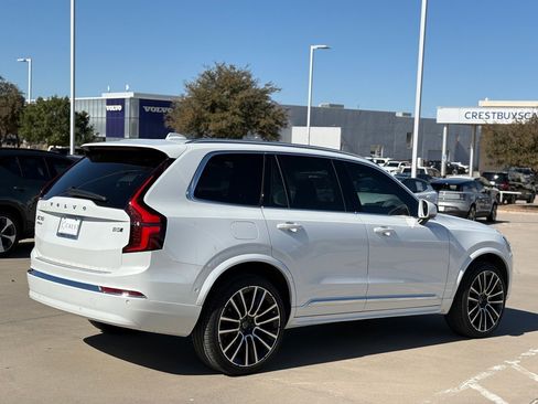 New 2026 Volvo XC90 B5 Plus w/ Protection Package Premier image 6