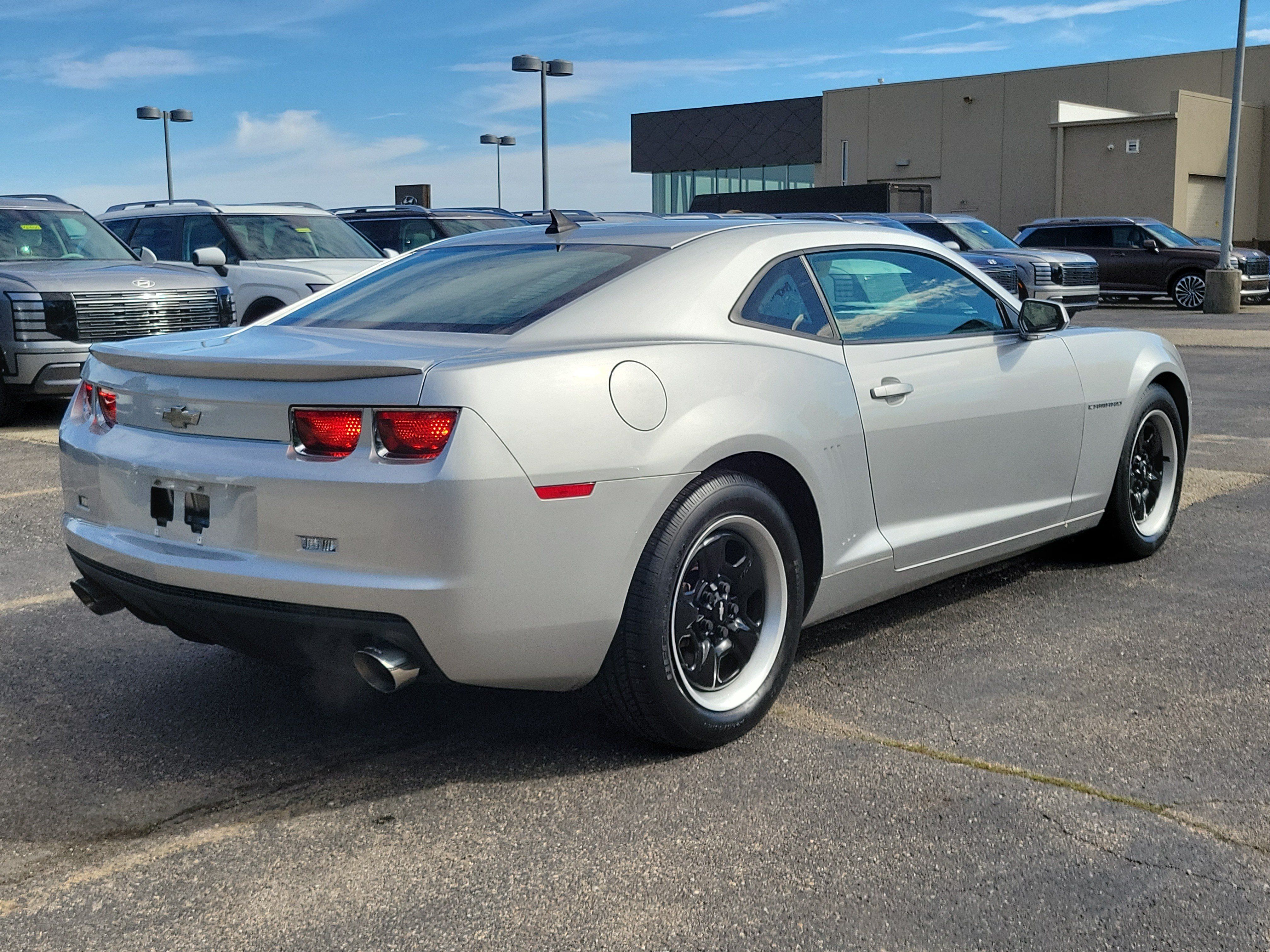 Used 2013 Chevrolet Camaro LS RWD image 4