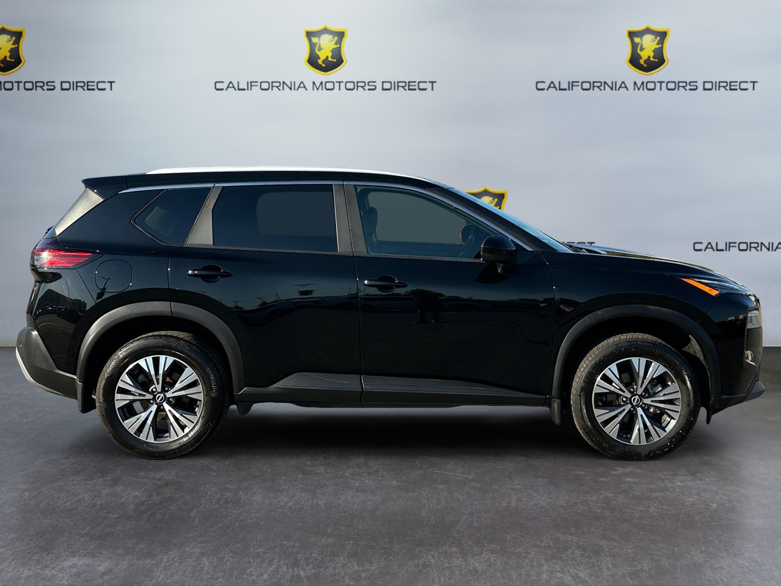 Used 2023 Nissan Rogue SV w/ SV Premium B Package FWD image 6