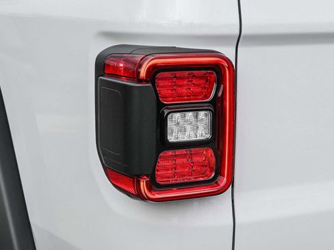 New 2026 Jeep Gladiator Rubicon image 7