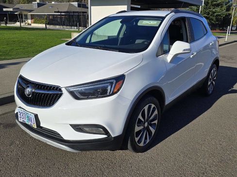 Used 2020 Buick Encore Essence image 1