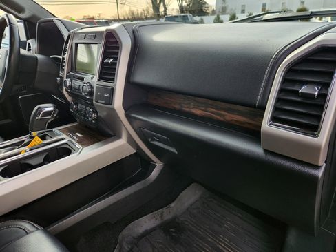 Used 2018 Ford F150 Lariat w/ FX4 Off-Road Package image 45